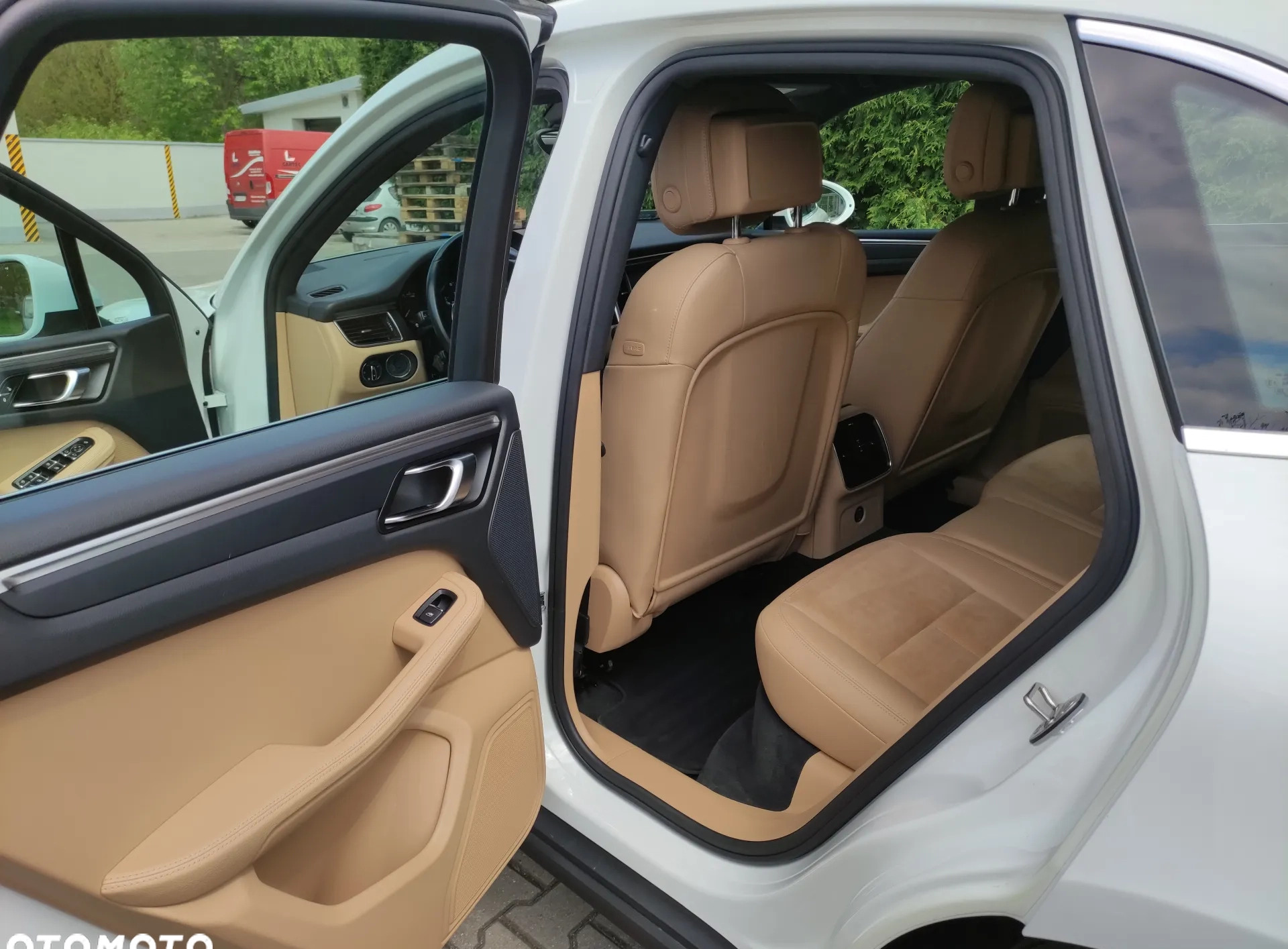 Porsche Macan cena 112000 przebieg: 234823, rok produkcji 2017 z Katowice małe 191